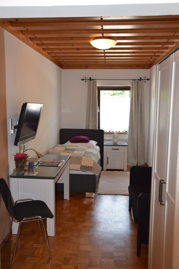 Landgasthof Steinmuehl Hofbauer Fruehstueckspension Und Campingplatz Waidhofen an der Ybbs Luaran gambar